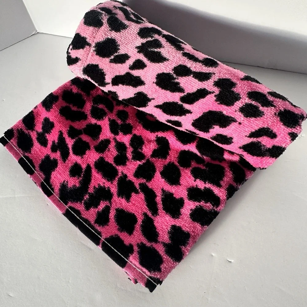 Betsey Johnson Pink Leopard Gradient Hand Towel 16x26 Cotton Bathroom NWT
